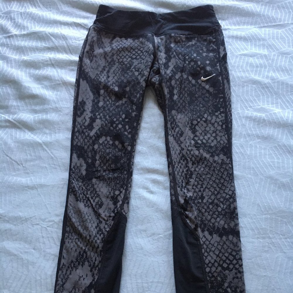 Nike Epic Lux Run Snakeskin Grey/Blk Tight XS